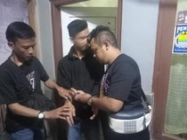 Polisi Tangkap Pria yang Bogem Kekasih hingga Tersungkur di Cimahi