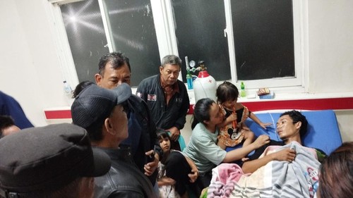 Rozi, nelayan hilang saat cari cumi-cumi ditemukan selamat oleh warga. (Dok Kantor SAR Mataram)