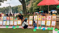 Jika anda ingin melukis, di sana juga terdapat tempat melukis tanpa perlu repot-repot membawa peralatannya. (Foto: Elia Amaliana/detikJabar)