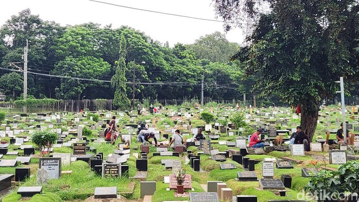TPU Tanah Kusir. (Adrial/detikcom)