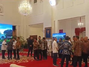 AHY dan Moeldoko Bertemu di Istana, Salaman Sebelum Sidang Kabinet