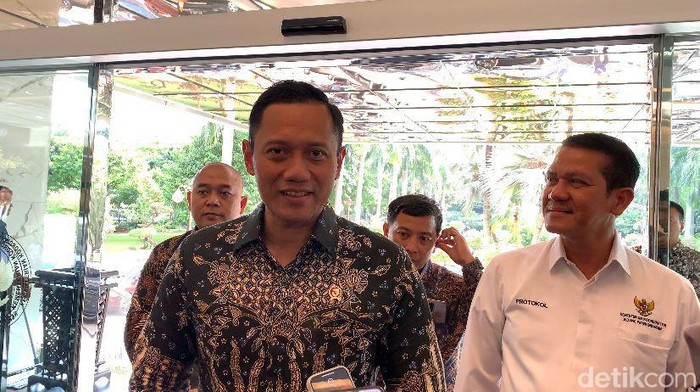 AHY Sowan ke Kantor Airlangga, Minta Wejangan Usai Jadi Menteri
