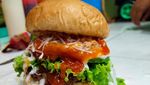 Gurih Enak! 20 Burger Kaki Lima Rp 10.000-an Ada di Sini