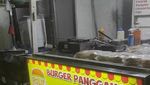 Gurih Enak! 20 Burger Kaki Lima Rp 10.000-an Ada di Sini