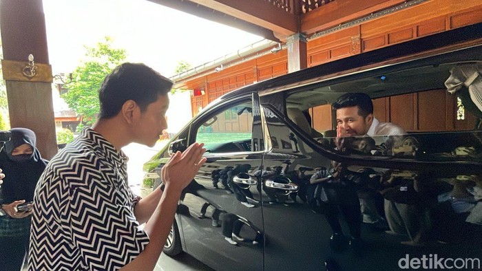Emil Dardak temui Gibran di Balai Kota Solo, Senin (26/2/2024).