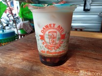 Manis dan Segarnya Es Dawet Rasa Durian ala Kang Ubed Cirebon