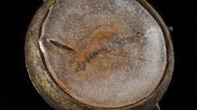 Jam Tangan Bekas Lebadakn Bom Atom Hiroshima