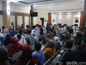 Cerita Warga Kudus Dijanjikan Haji Pintar-Setor Rp 575 Juta Gagal Berangkat