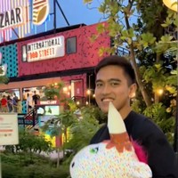 Netizen menyebut Erina beruntung karena begitu diratukan oleh Kaesang. Tak sedikit yang mendoakan agar keduanya selalu langgeng. Foto: TikTok/@erinagudono