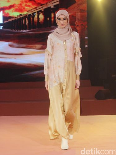 Koleksi Zaskia Sungkar dan Shireen