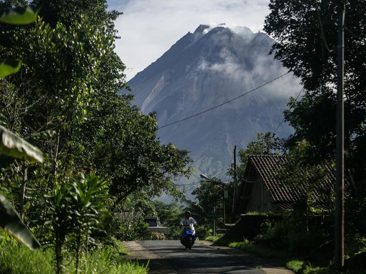 Penampakan Kubah Lava Gunung Merapi Berubah Imbas Guguran Awan Panas