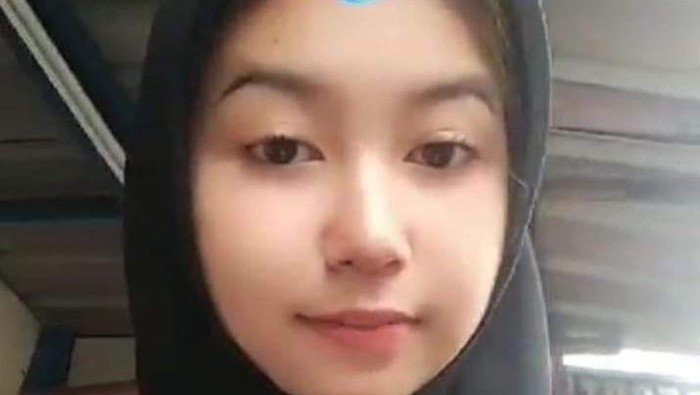 Melinda (14) gadis SMP di Cianjur