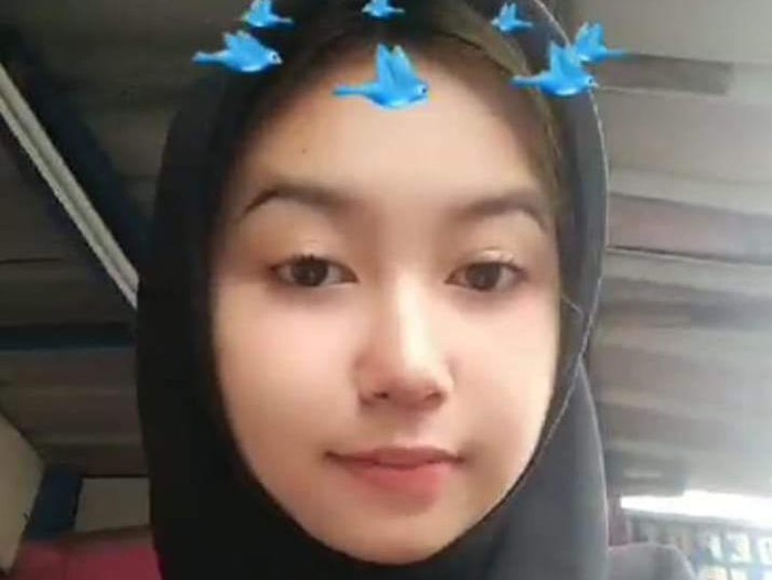 Melinda (14) gadis SMP di Cianjur