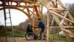 Menara Eiffel dari Kayu Siap Sambut Olimpiade Paris
