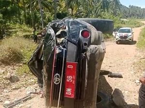 Penampakan Mobil Camat Marisa Terguling Gegara Hilang Kendali