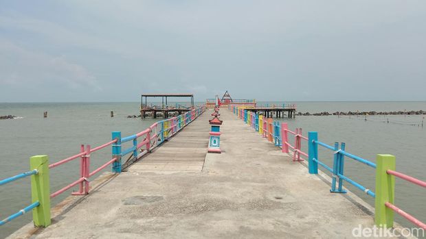 Pantai Tirtamaya Indramayu