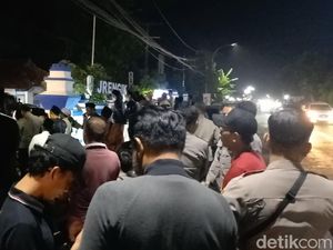 Penghitungan Suara di Sampang Deadlock, Polisi Amankan Pendukung Bawa Sajam