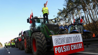 Petani Polandia Blokir Jalan Menuju Jerman dalam Aksi Protes Uni Eropa