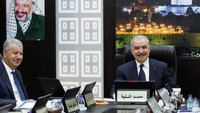 Ada upaya untuk menjadikan Otoritas Palestina sebagai otoritas administratif dan keamanan tanpa pengaruh politik dan Otoritas Palestina akan terus berjuang untuk mewujudkan negara di tanah Palestina meskipun ada pendudukan, tegasnya dikutip Al-Jazeera.  
