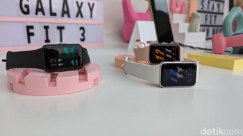 Galaxy Fit 3 memiliki rating 5ATM dan IP68 untuk ketahanan terhadap air dan debu. Smartband ini tersedia di Indonesia dengan harga Rp 799.000.Foto: Virgina Maulita Putri/detikINET