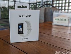 Unboxing Samsung Galaxy Fit 3, Makin Mewah dengan Bodi Aluminium