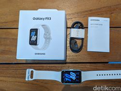 Unboxing Samsung Galaxy Fit 3, Makin Mewah dengan Bodi Aluminium