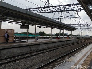 4 Stasiun Kereta Api Bersejarah di Jakarta dan Depok