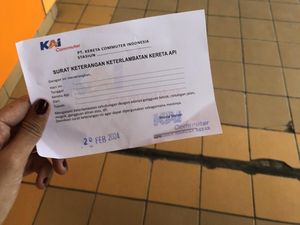 Telat Ngantor karena KRL Gangguan? Coba Cari Surat Ini Biar Atasan Maklum