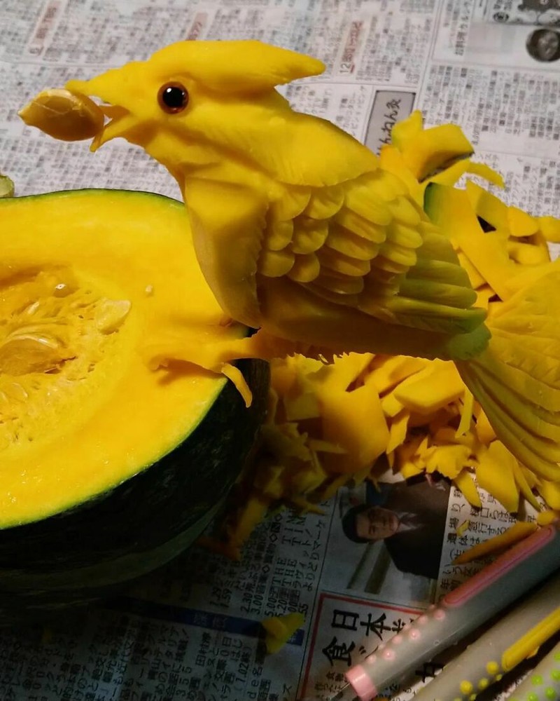 Ukiran dari sayur dan buah