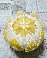 Ukiran dari sayur dan buah
