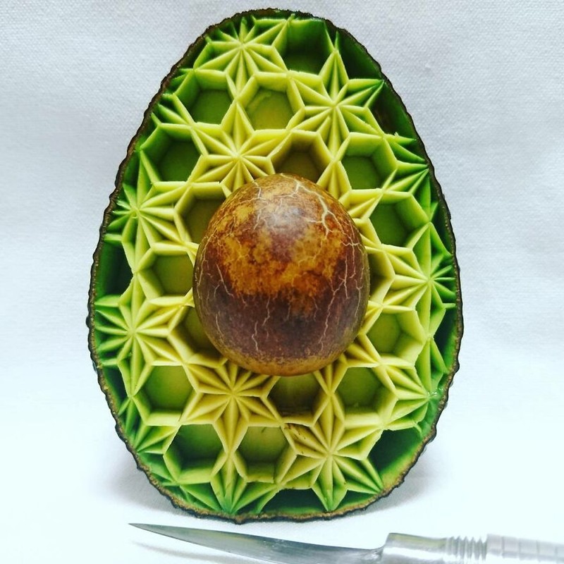 Ukiran dari sayur dan buah