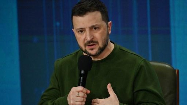Serangan Zelensky Usai Putin Minta Maaf atas Jatuhnya Pesawat Azerbaijan
