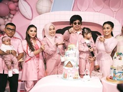 Gaya Ashanty, KD, & Geni Faruk di Ultah Ameena, Bak ABG Berpakaian Serba Pink