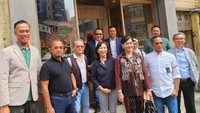 Kunjungan diakhir dengan sesi foto bersama. 