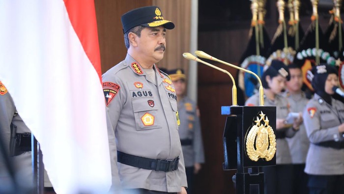 Wakapolri pimpin upacara kenaikan pangkat 4 perwira tinggi Polri. (dok.Polri)