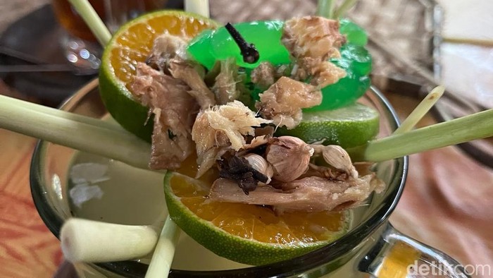 Wedang Sendang Ayu di Warung Yu Ngademi Pasar Ngasem. Foto diunggah Senin (26/2/2024).