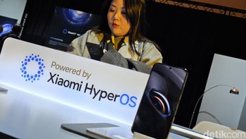 Kecanggihan Xiaomi HyperOS pun juga diperlihatkan ke publik dunia. Foto: Agus Tri Haryanto/detikINET