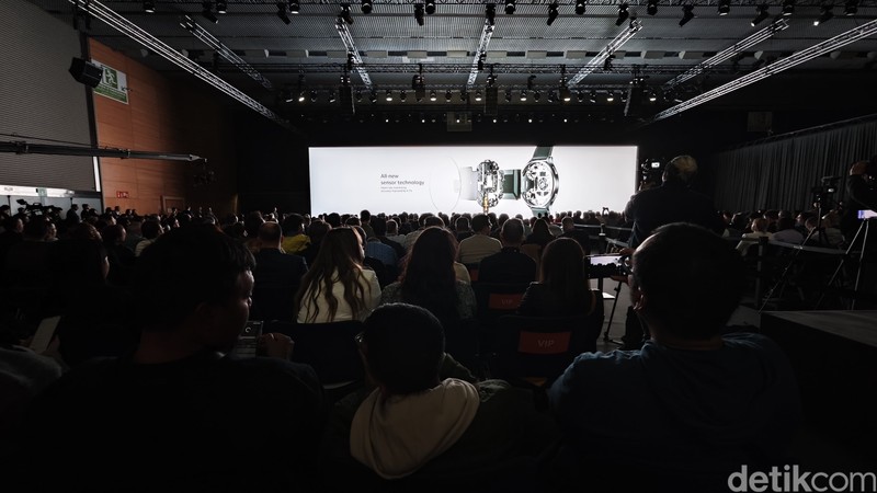 Xiaomi memperkenalkan produk andalannya untuk pasar global di Barcelona, Spanyol.