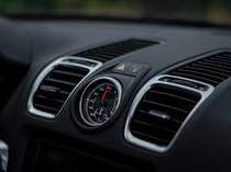 Embusan Angin AC Mobil Tidak Dingin? Ini Penyebab dan Cara Mengatasinya