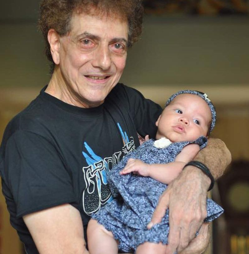 Ahmad Albar dan keluarganya