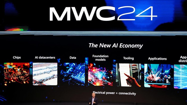 Visitors interact with latest technology, as they attend the Mobile World Congress (MWC) in Barcelona, Spain February 27, 2024. REUTERS/Bruna Casas