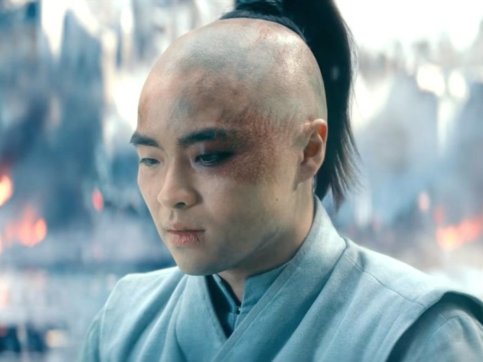 Penampilan Dallas Liu sebagai Pangeran Zuko di Avatar: The Last Airbender (2024).