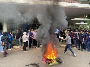 Gejolak Mahasiswa Buntut Dugaan Pelecehan Rektor Universitas Pancasila