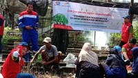 PT Elnusa Petrofin (EPN), anak perusahaan dari PT Elnusa Tbk (ELSA), telah menunjukkan komitmennya dalam melaksanakan berbagai program Corporate Social Responsibility (CSR) melalui Petrofin Peduli sepanjang tahun 2023, Selasa (27/2/2024). Sebanyak 993 kegiatan CSR telah berhasil diselenggarakan di berbagai wilayah unit operasi yang tersebar di seluruh Indonesia, dengan beragam kegiatan yang mendukung pencapaian Sustainable Development Goals (SDGs) atau Agenda Pembangunan Berkelanjutan. Keberhasilan ini telah memberikan manfaat kepada 70.152 penerima manfaat di seluruh Indonesia.