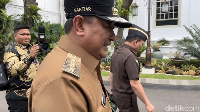 Gubernur Sulsel Bahtiar Baharuddin (Kanavino Ahmad Rizqo/detikcom)