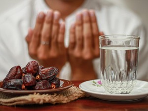 Bacaan Doa Buka Puasa Ramadhan dan Artinya, Siswa Harus Hafal!
