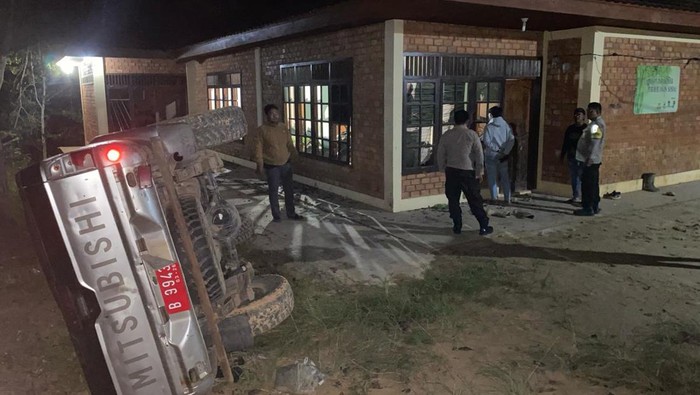 Kantor FZS dan BKSDA di Tanjab Barat rusak akibat diserang warga