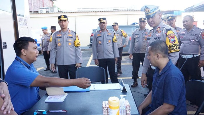 Kapolres Mojokerto Kota meresmikan Bus Simling