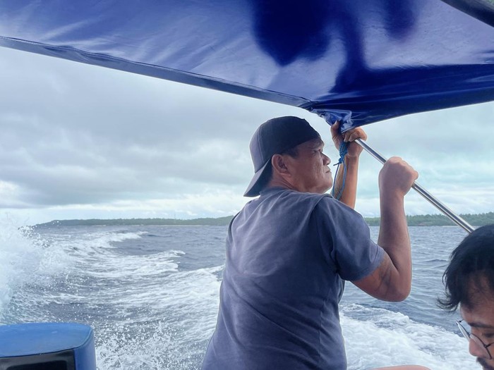 Kegiatan masyarakat di Pulau Maratua