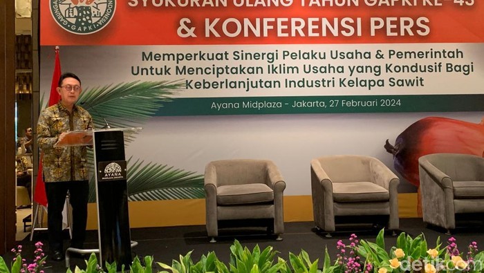 Ketua Umum GAPKI Eddy Martono dalam Ulang Tahun GAPKI ke-43 di Ayana Midplaza, Jakarta Pusat, Selasa (27/2/2024).